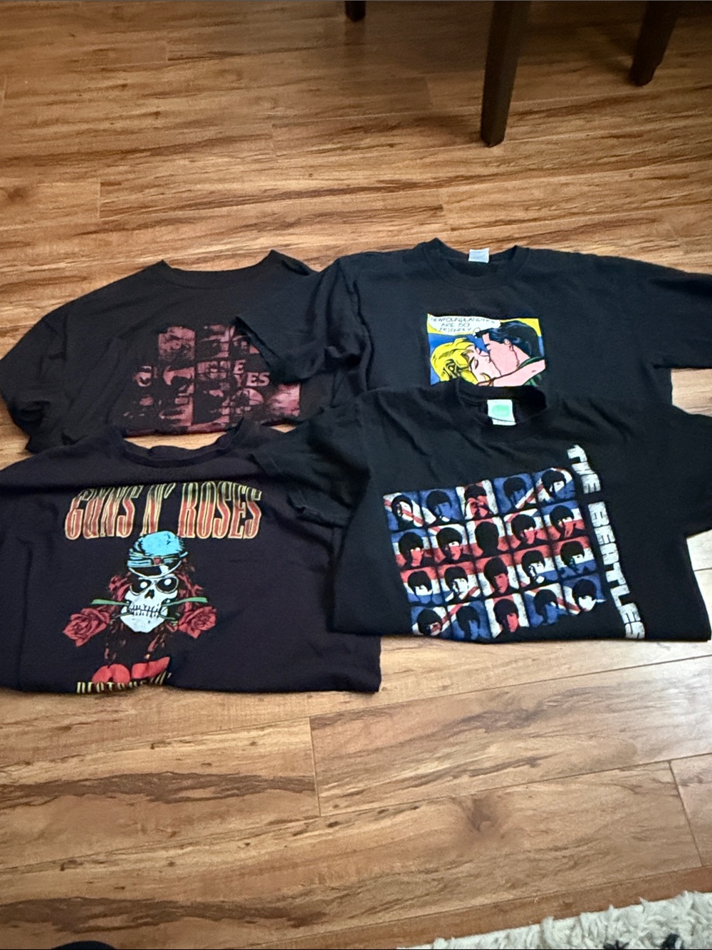 Assorted Graphic Tee with Multicolor Pop-Art Print